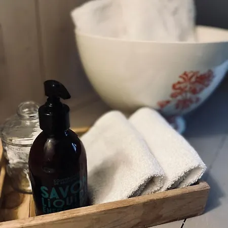 Edouard Garden Cafe Guest ベッド・アンド・ブレックファスト