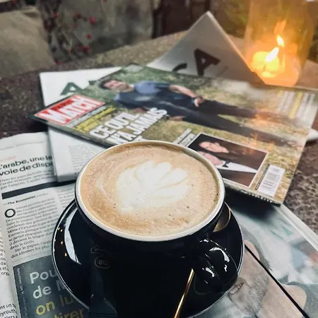 Edouard Garden Cafe Guest デュルビュイ