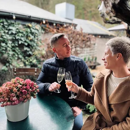 Edouard Garden Cafe Guest ベッド・アンド・ブレックファスト 3*