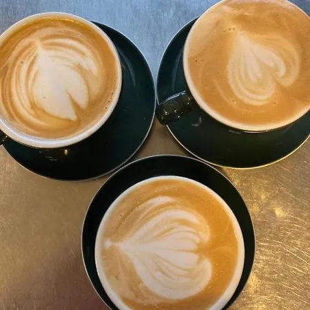 Edouard Garden Cafe Guest 3* デュルビュイ