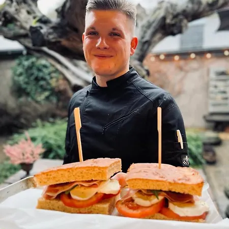 Edouard Garden Cafe Guest ベッド・アンド・ブレックファスト 3*